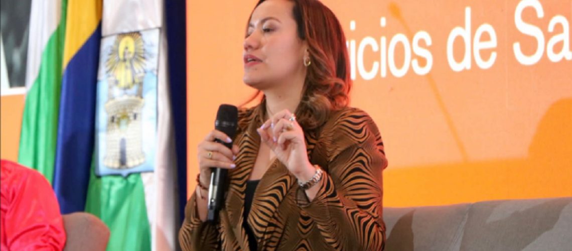 MINISTRA CORCHO