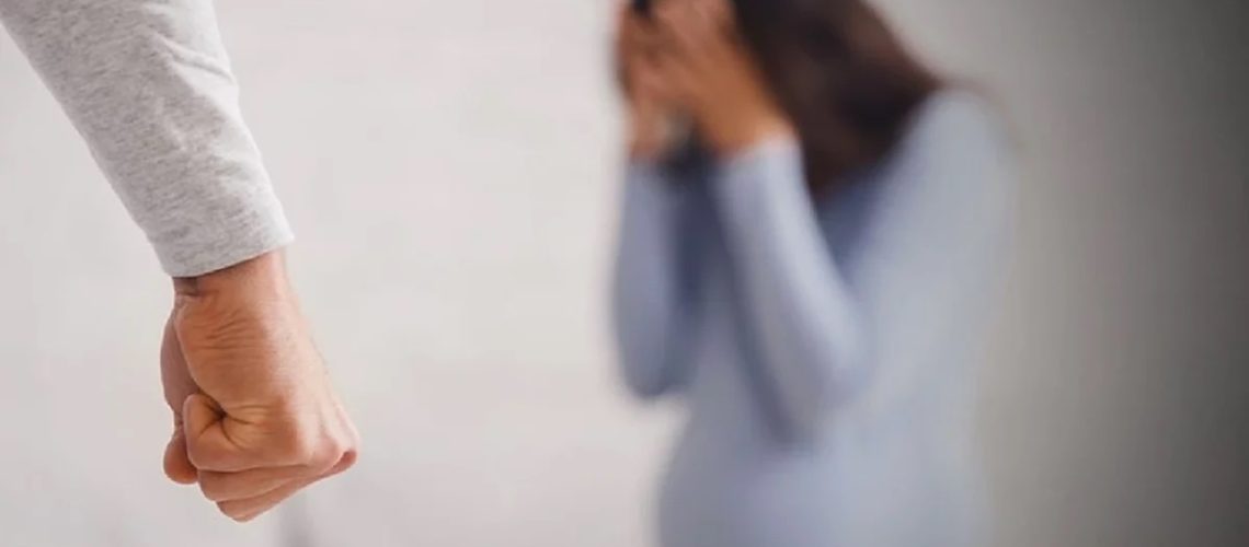 Maltrato mujer embarazada