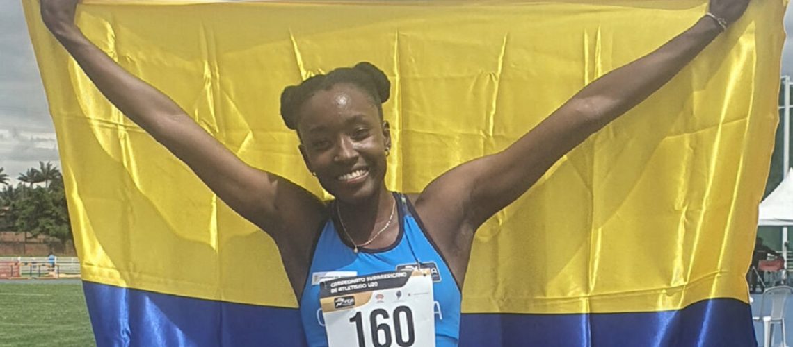 Melany-Bolanos-bandera-1024x725