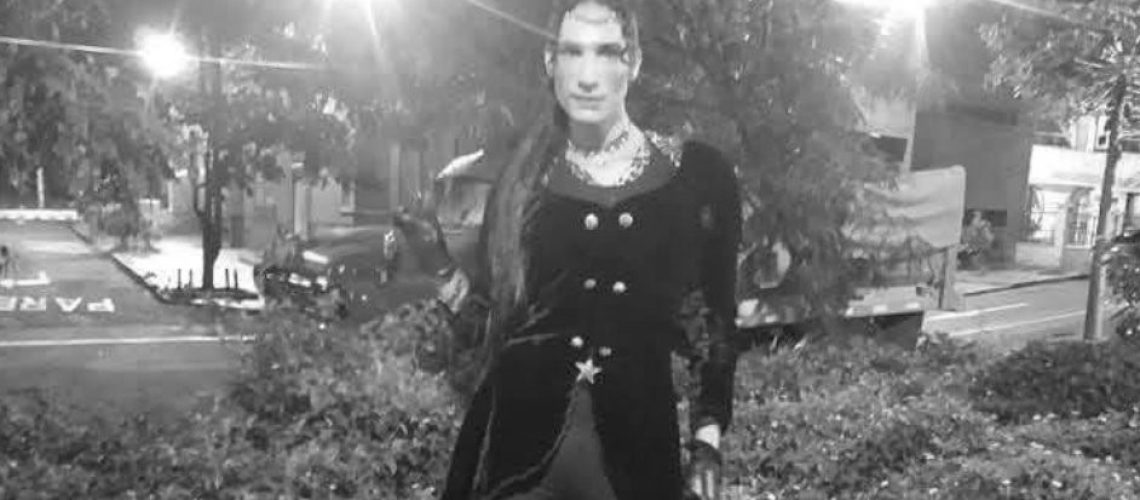 Muerte mujer trans Bello foto en vida
