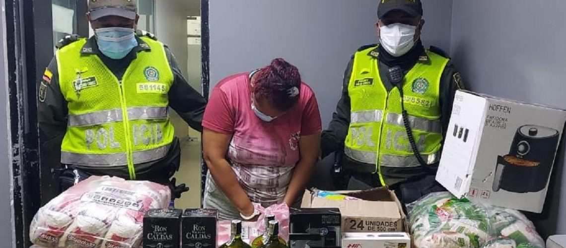 Mujer hurtaba en Las Nieves