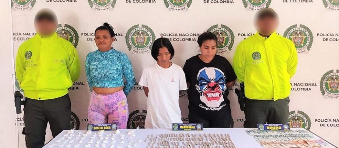 Mujeres capturadas venta de estupefacientes en Soledad