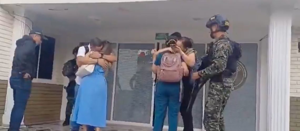 Mujeres liberadas tras estar secuestradas en Tubará