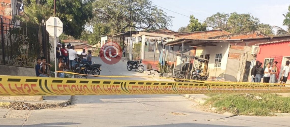 Niña y adulto heridos barrio El Bosque (1)