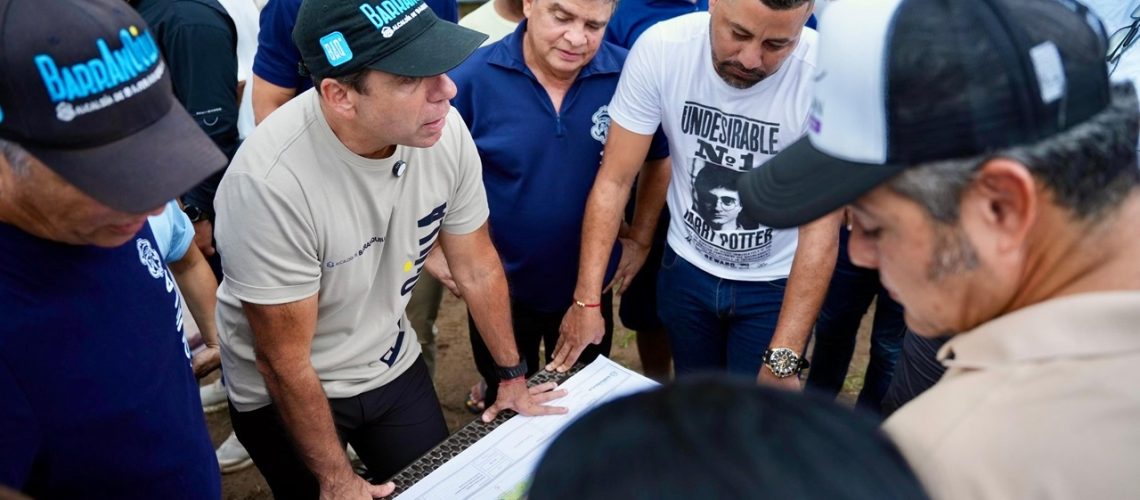 Obras en Juan Mina (6)