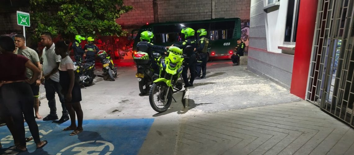 Paso El Pueblito El Pueblo