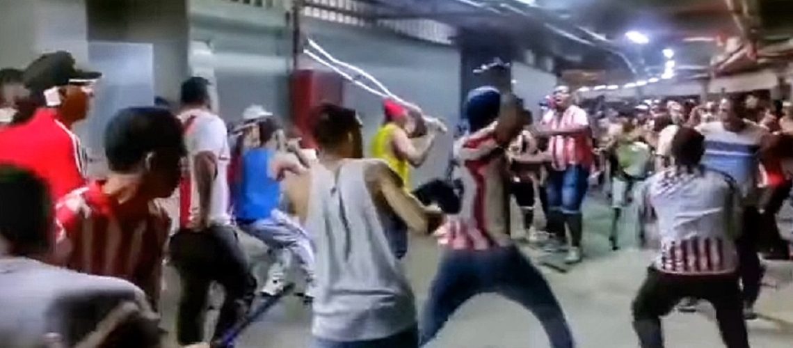 Peleas entre barritas1