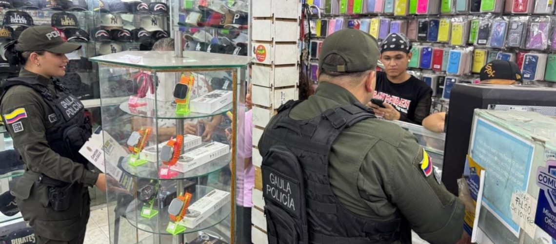 Policía Gaula capacitación comerciantes contra la extorsión