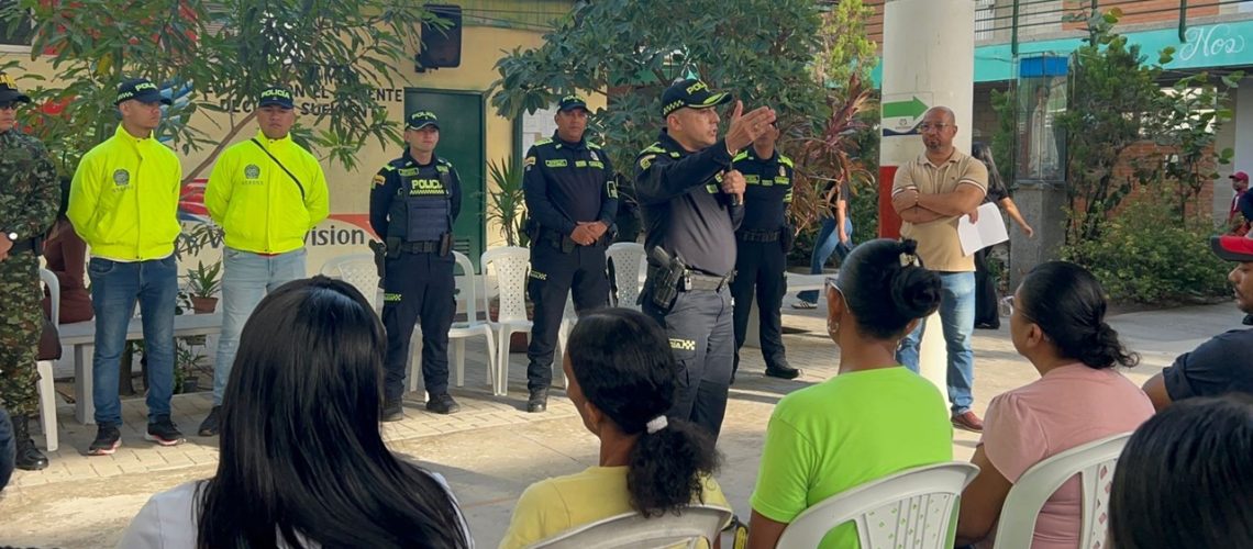 Policía comunitaria colegios Barranquilla (3)