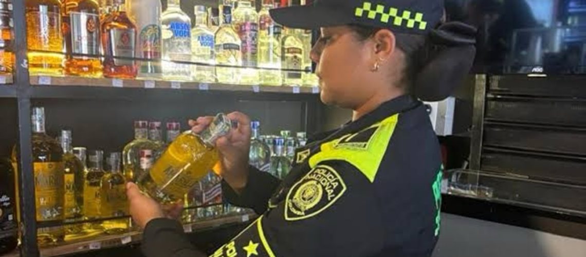 Policía licor adulterado - copia