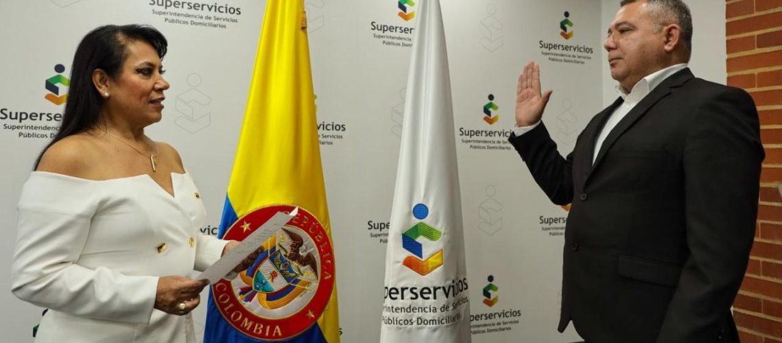 Posesión Ramiro Castilla como agente especial de Air-e