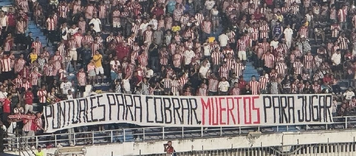 Proetsta de hinchas