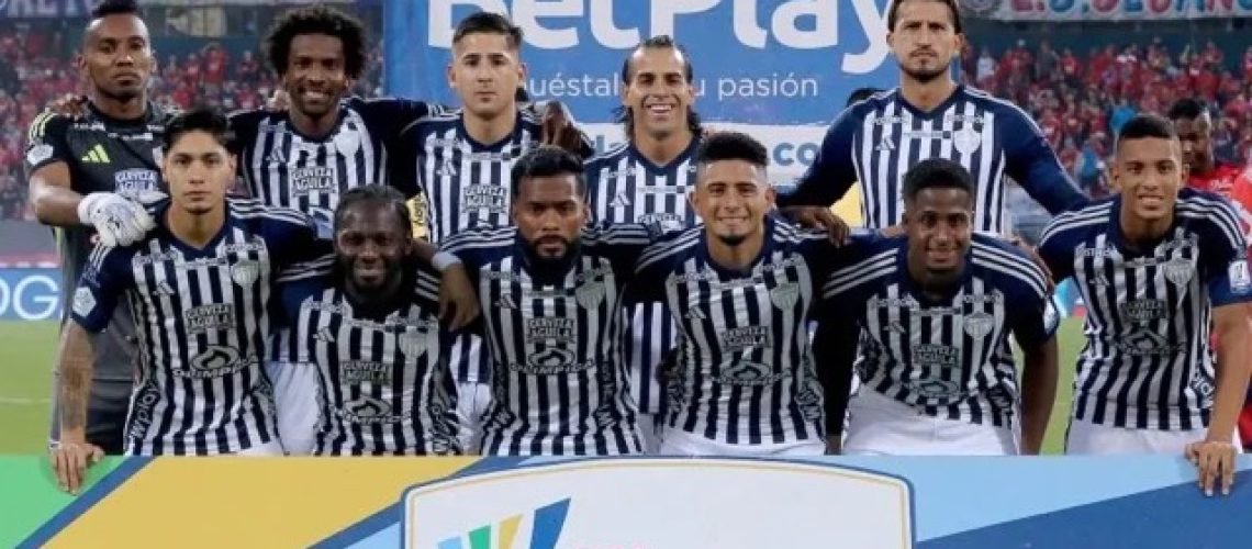 Puros muertos Mediano
