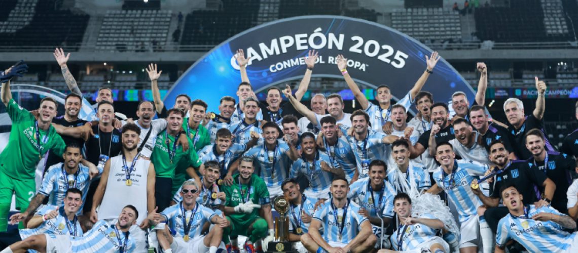 Racing-alza-su-primera-Recopa-Sudamericana