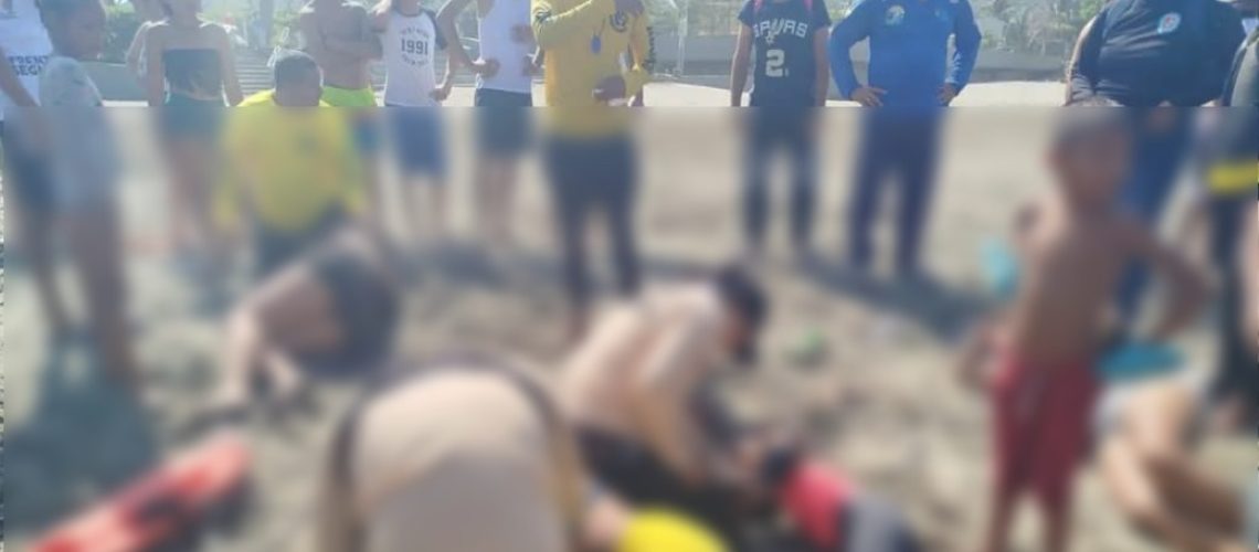 Rescatados playa Puerto