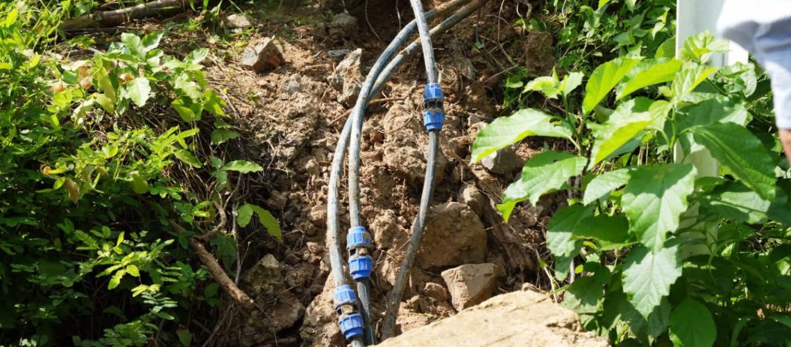 Robo de agua en la vía a Paluato, Galapa