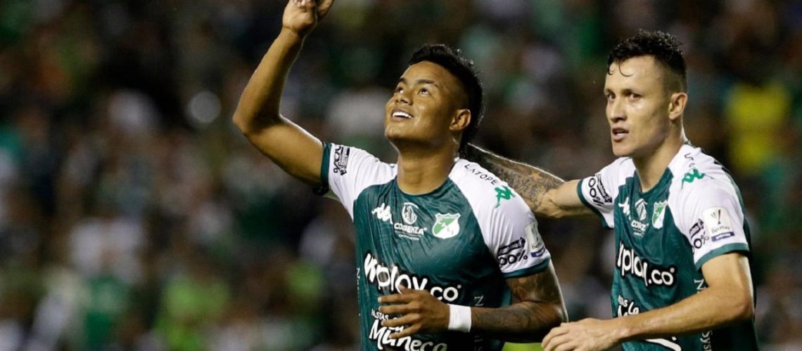 Sandoval dobleta baja a Junior