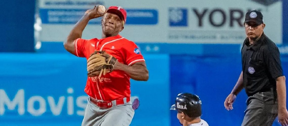 Tigres ganó a vaqueros