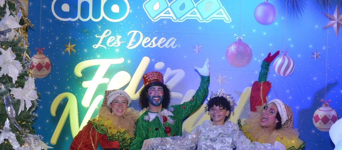 Triple A show Navidad (1)