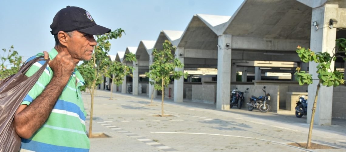 Vendedores reubicados en el nuevo mercado Gran Bazar (1)