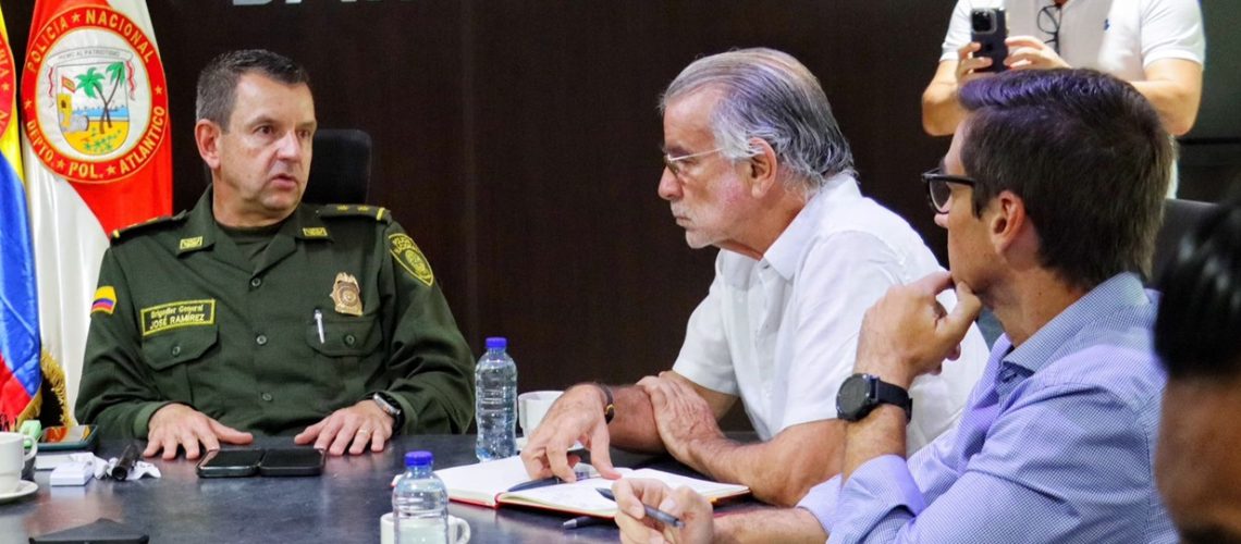 Verano se reunió con cúpula de la Policía Nacional (4)