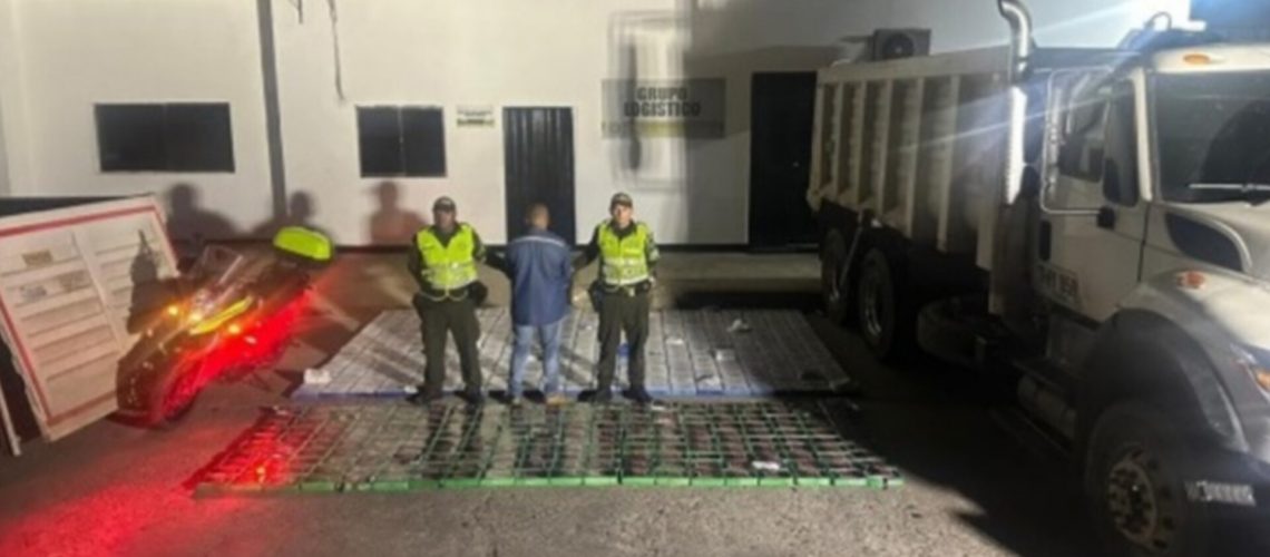 Volqueta con cocaína La Guajira
