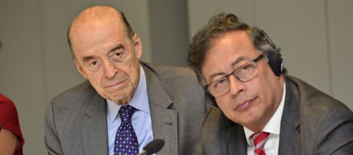 Álvaro Leyva y presidente Gustavo Petro