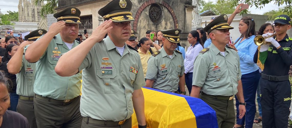 Policía exequias patrullero José Valera