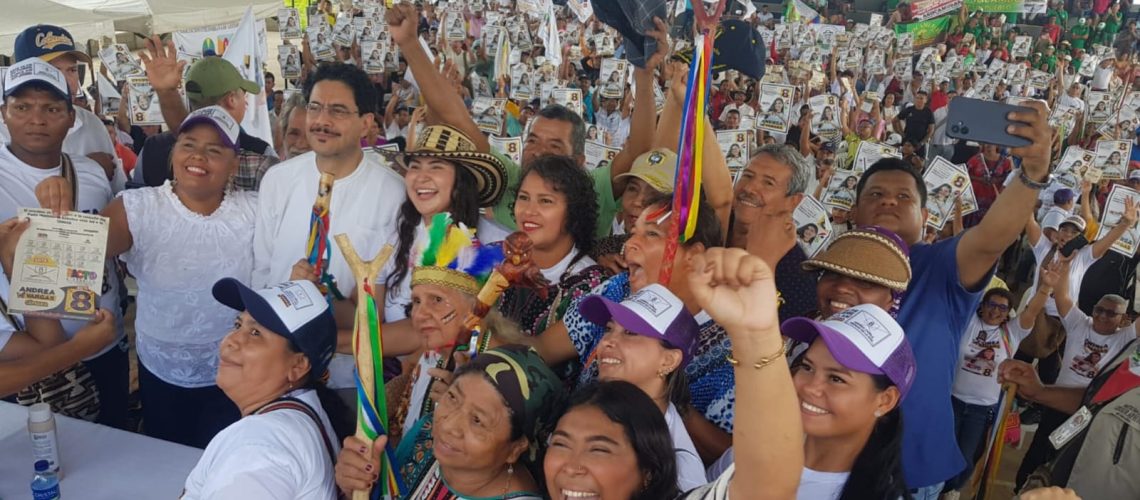 Precandidata Andrea Vargas en el Atlántico