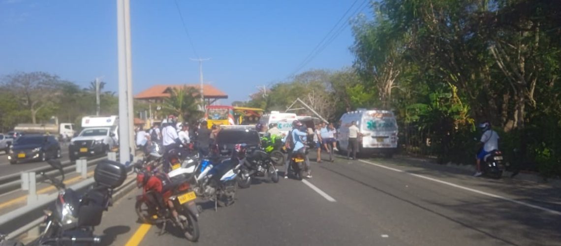 Accidente vía al mar cerca de Papiros