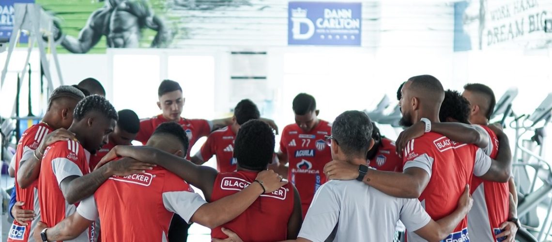 abrazo de gol Grande