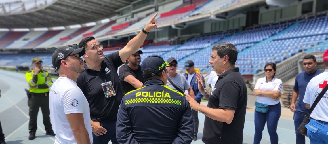 autoridades en el metro