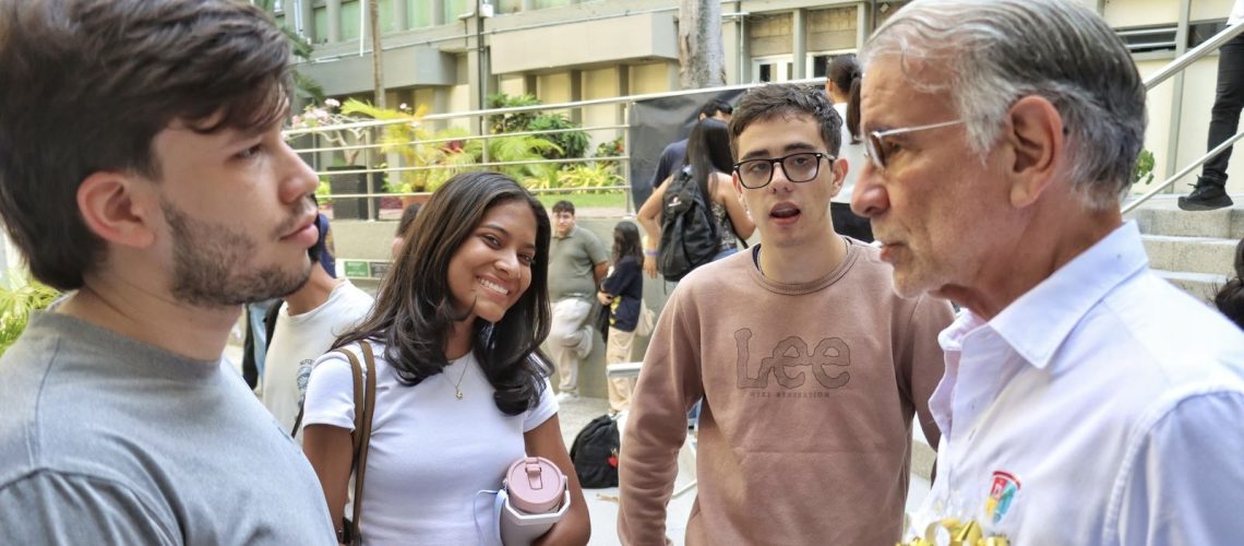 b2866ec1-605a-4a77-931b-9ff5dd549ebd