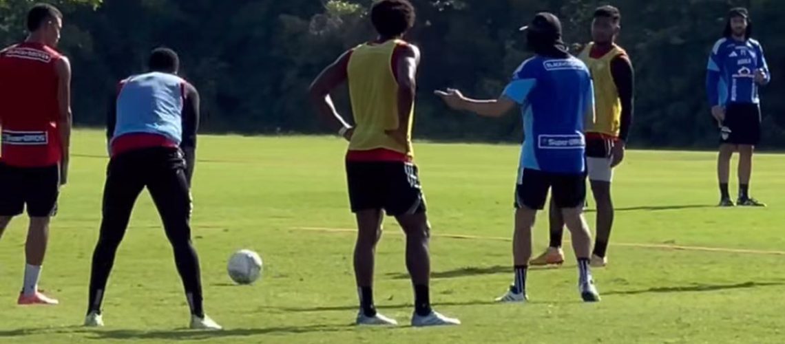 c2de4c32-bdf1-41a2-8a99-10a806a900a8