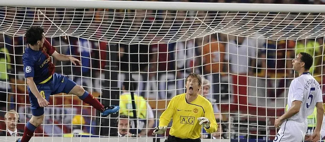 cabezazo de messi