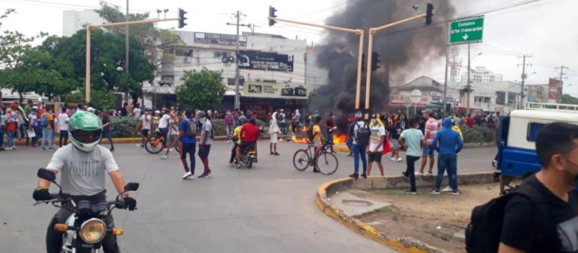 condena estudiante protestas actos vandalicos