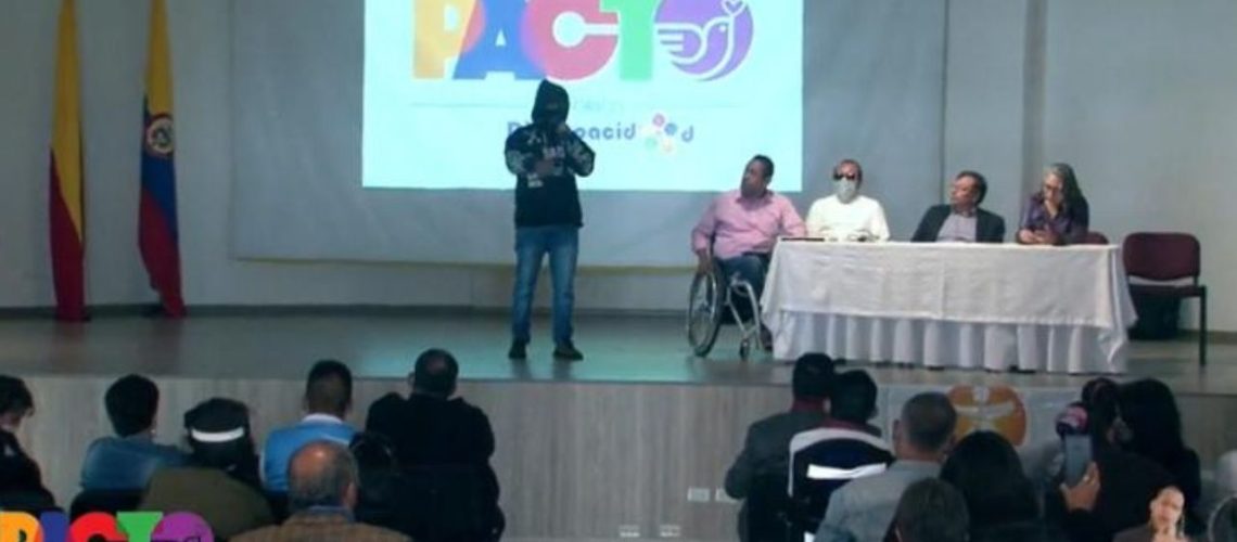 encapuchado evento petro 1
