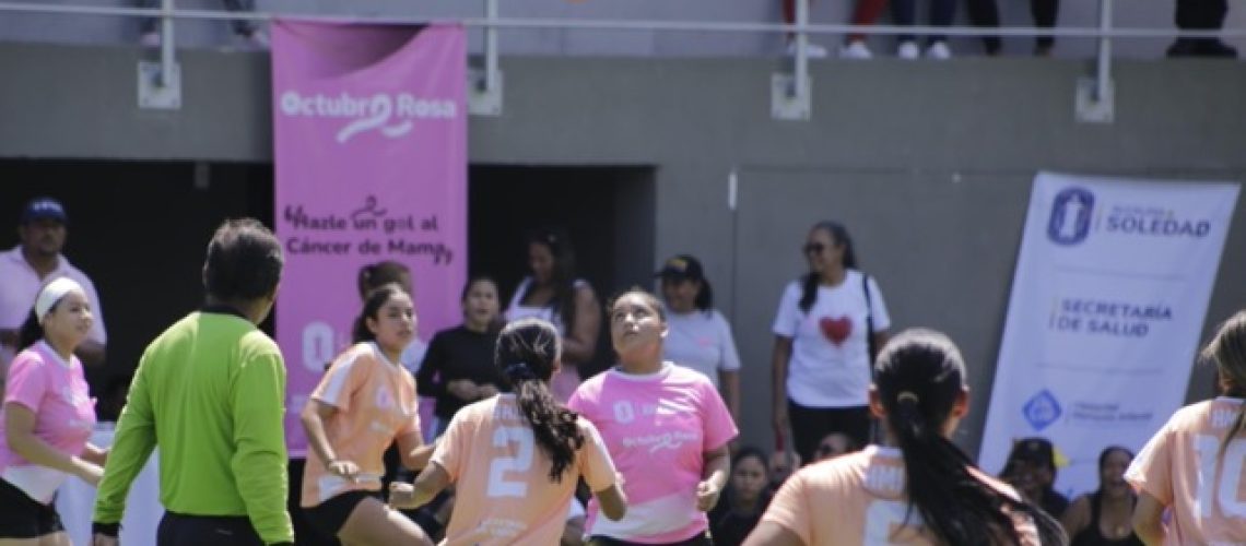 fútbol femenino Mediano