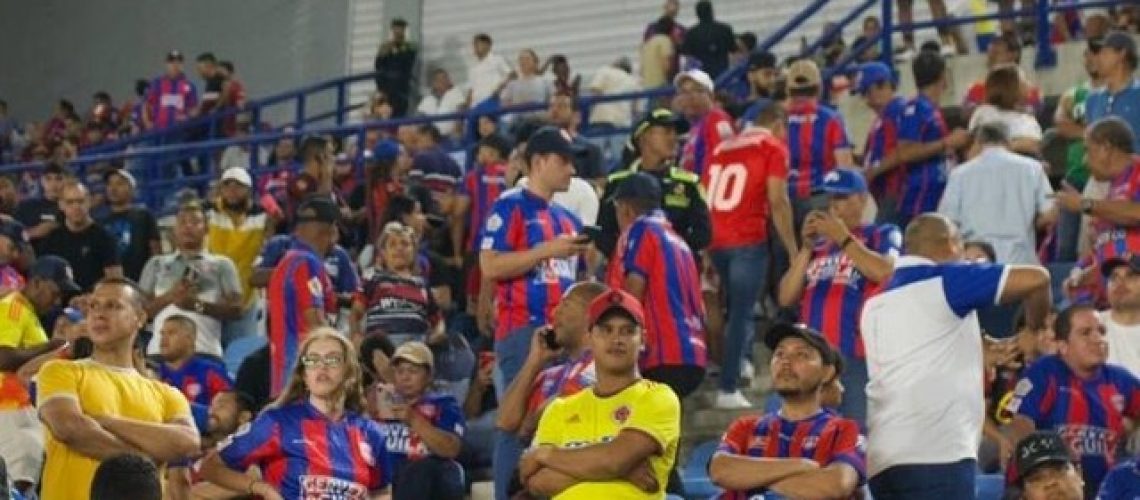 hinchas unión Mediano