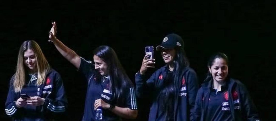 homenaje ticolor femenina