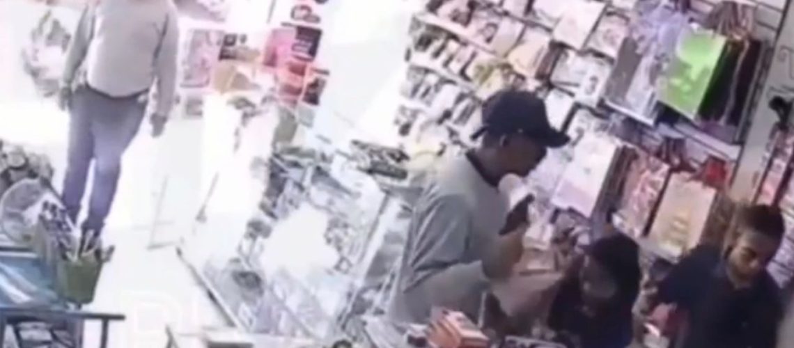 hurto miscelanía barrio Santuario