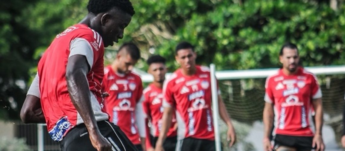 junior quillita Mediano