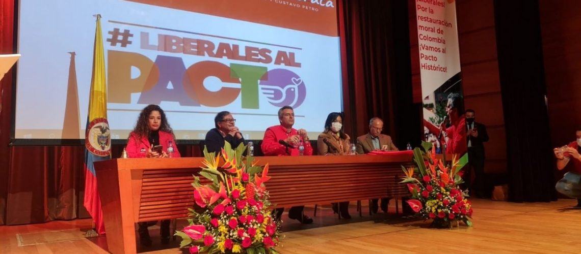 liberalismo con petro