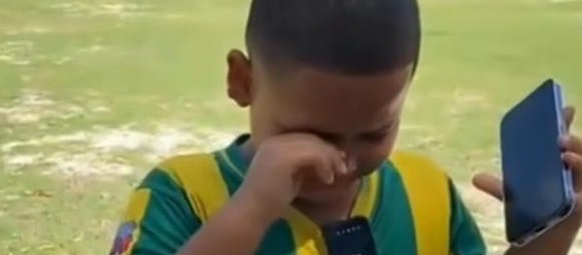 llanto de niño Mediano