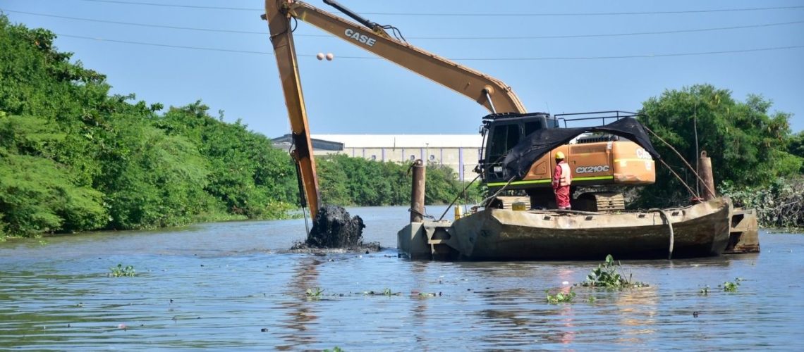 remocion de sedimento caños barranquilla 2