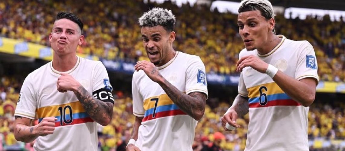 selección colombia Mediano