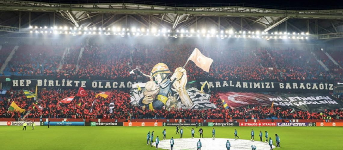 tifos en tuquía homenaje a víctimas