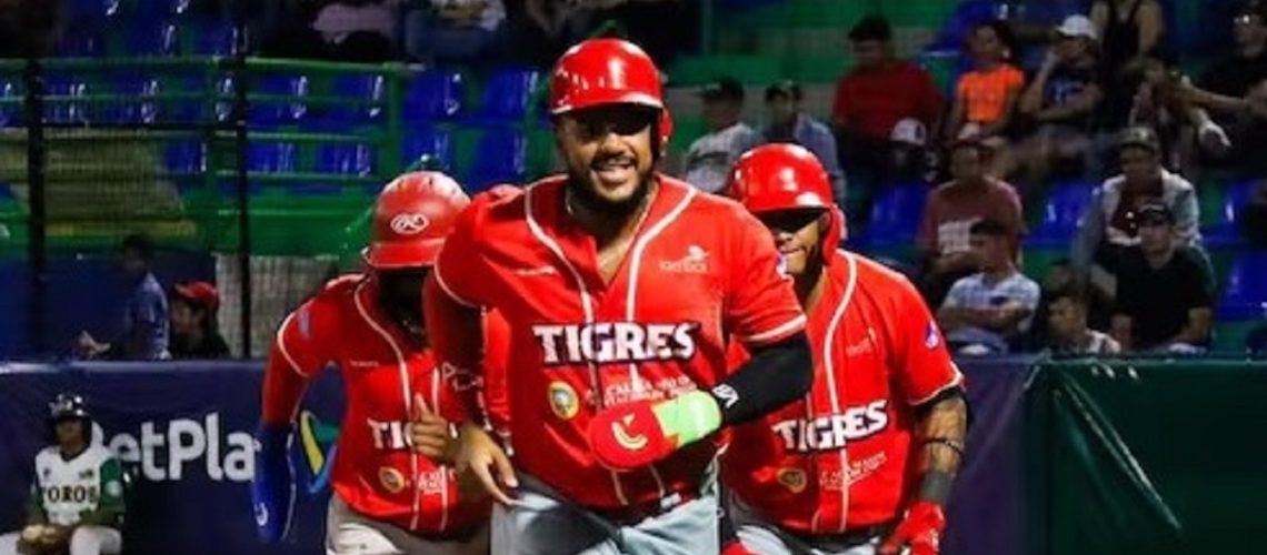tigres cerca de la final