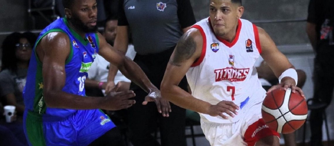 titanes vence a cimarrones
