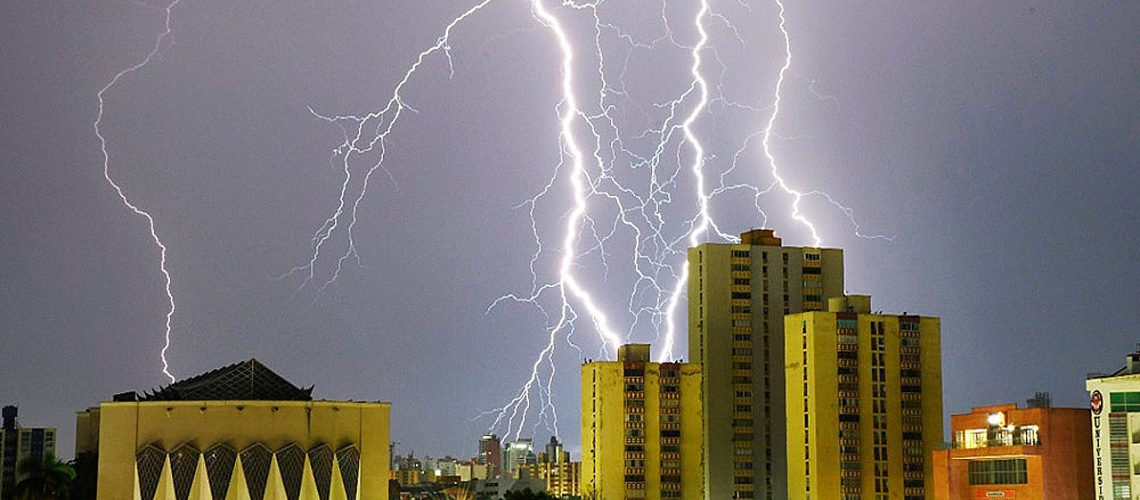 tormentas-electricas-catedral-barranquilla-11_mejorada